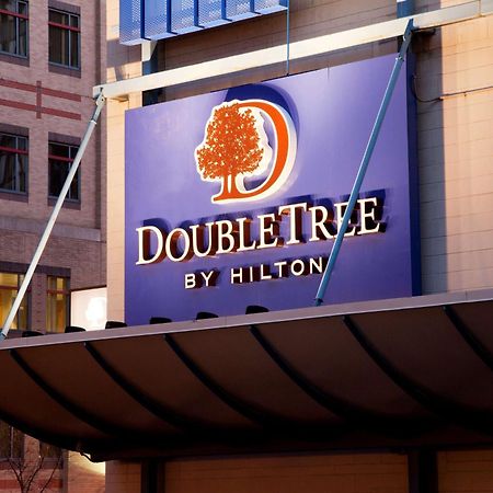 Doubletree By Hilton Hotel Boston - Downtown Exterior photo